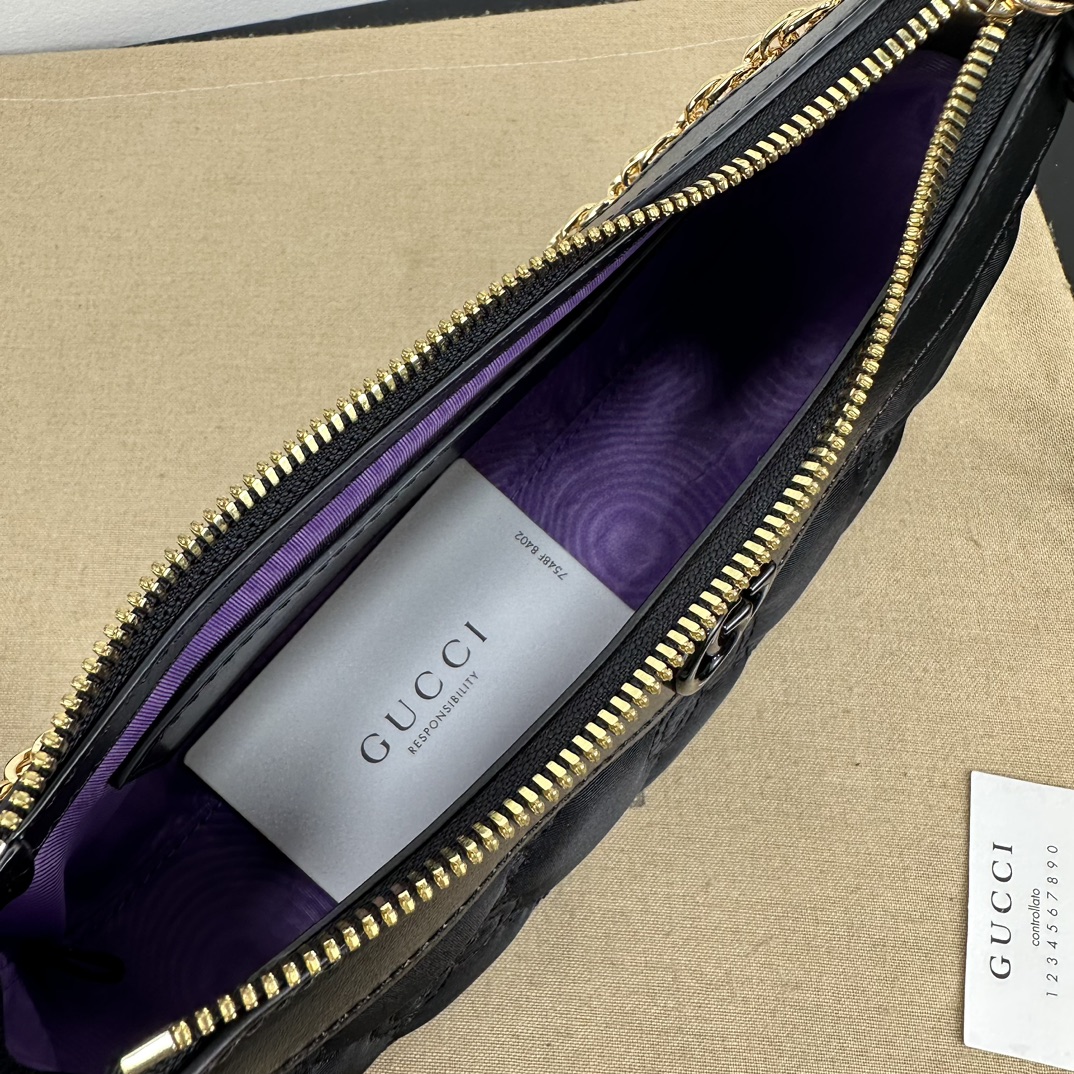 Gucci Hobo Bags